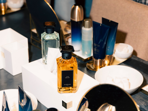 CLAN UPSTAIRS MEETS GUERLAIN