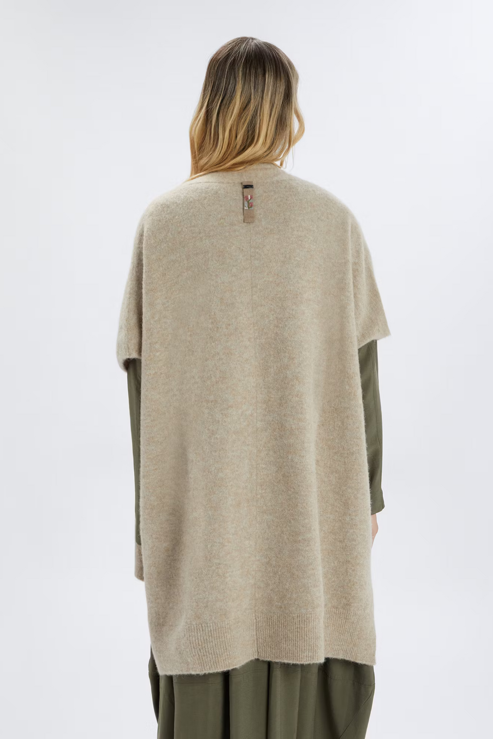 PRUDENCE 504 Cape by HIGH USE