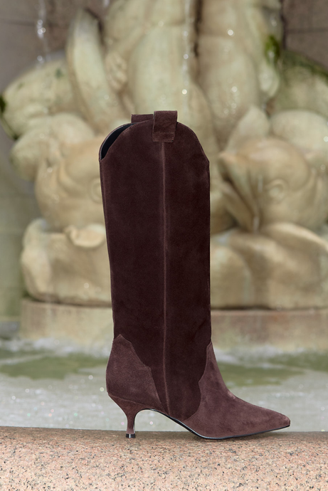 ALEXANDRA SUEDE CHOCOLATE Boots by Club Sogno