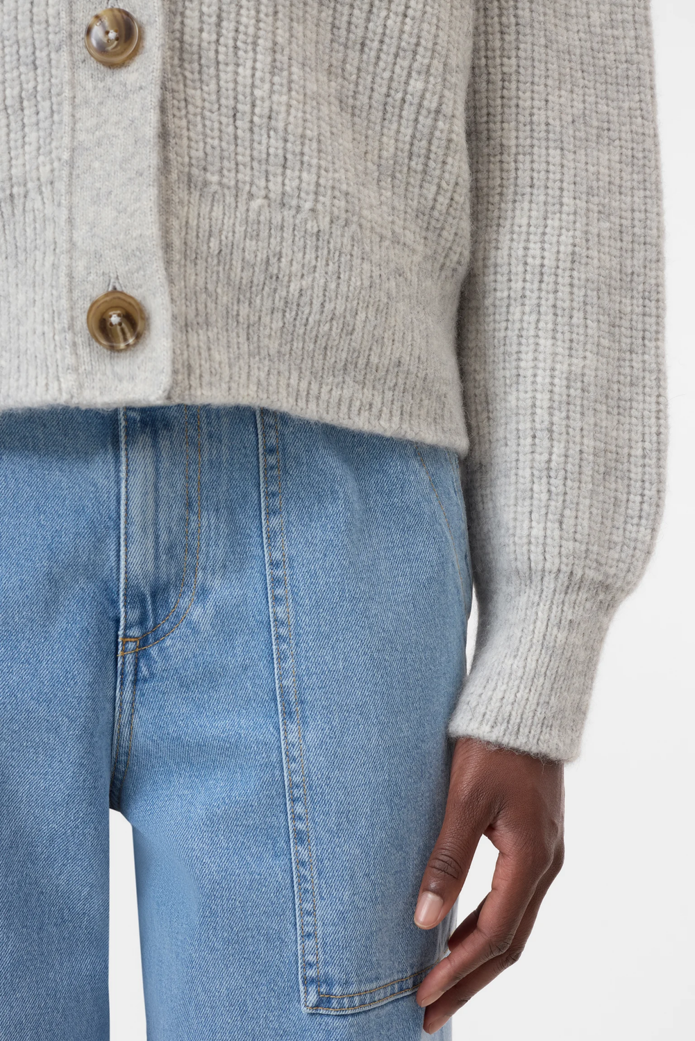 V NECK 127 Cardigan by Closed