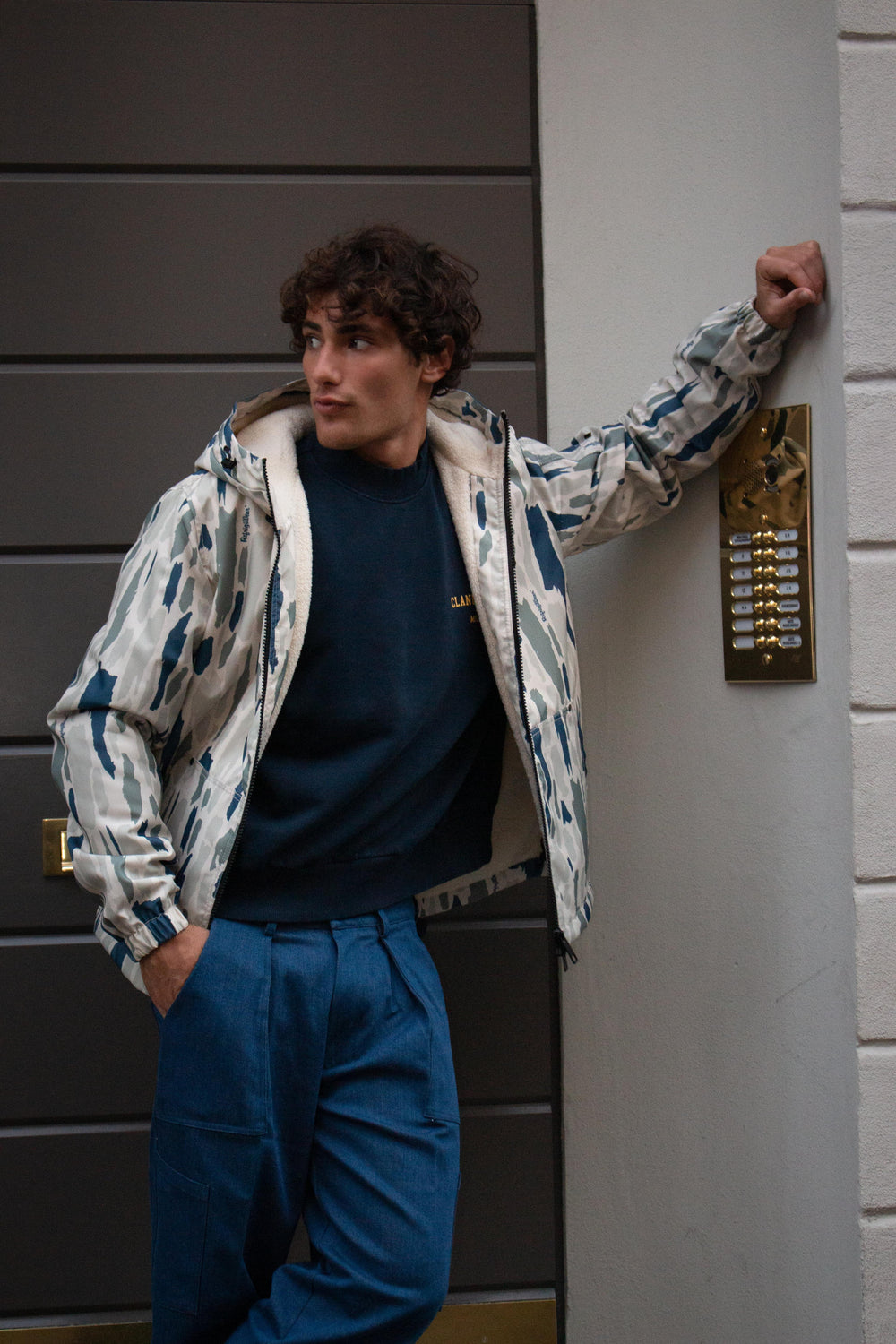 KEROS NOTTE Sweatshirt by Clan Upstairs Private Label